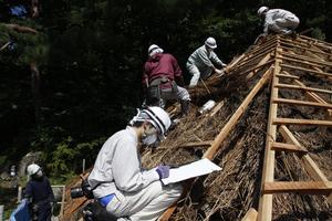 ハセ小屋屋根解体調査